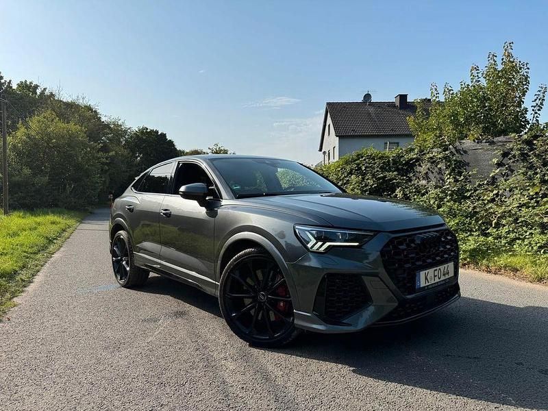 Grau Gebraucht 2020 Audi RS Q3 Sportback Sport SUV | 45.000 € (Fairer Preis) - Bild 1/4
