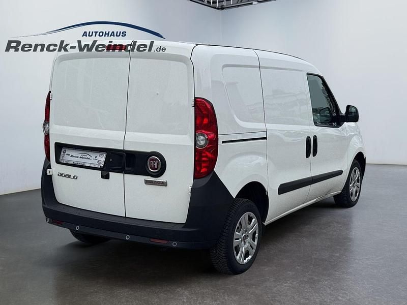 Gebraucht Fiat Doblò 101 PS (74 kW) 2021 Weiß Van / Kleinbus
