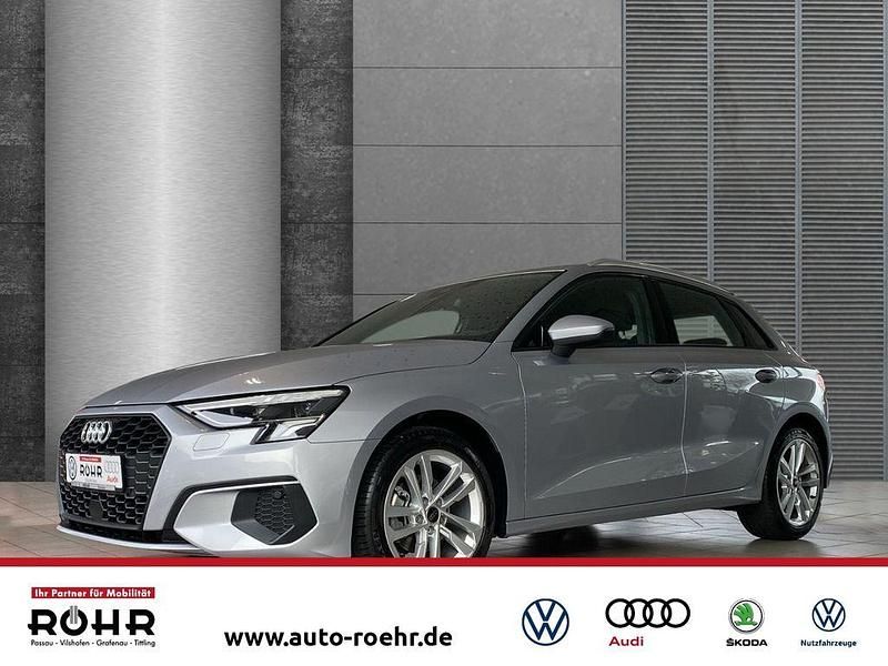 Andere farbe Gebraucht 2023 Audi A3 Sportback Comfort Limousine | 29.180 € (Guter Preis) - Bild 1/4