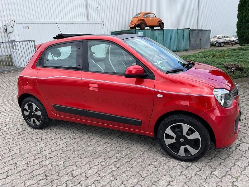 Rot Gebraucht 2016 Renault Twingo Liberty Kleinwagen | 5.000 € (Guter Preis) - Bild 1/4