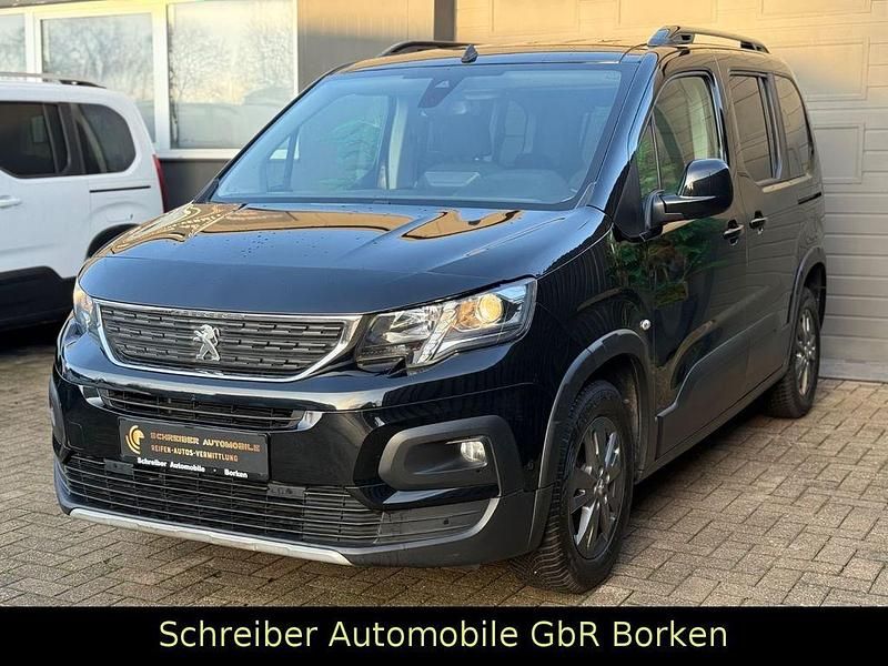 Gebraucht Peugeot Rifter Allure 102 PS (75 kW) 2022 Schwarz Van / Kleinbus
