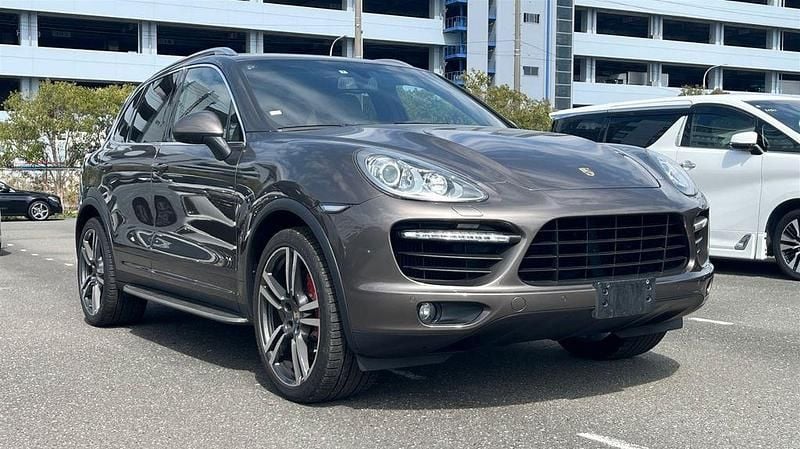 Braun Gebraucht 2011 Porsche Cayenne Turbo SUV | 26.800 € (Guter Preis) - Bild 1/4