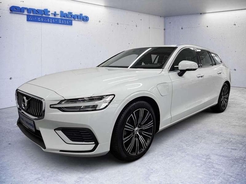 Gebraucht Volvo V60 Plus 253 PS (186 kW) 2022 Weiß Kombi