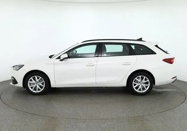 Używany Seat Leon 150 KM (110 kW) 2021 Biały