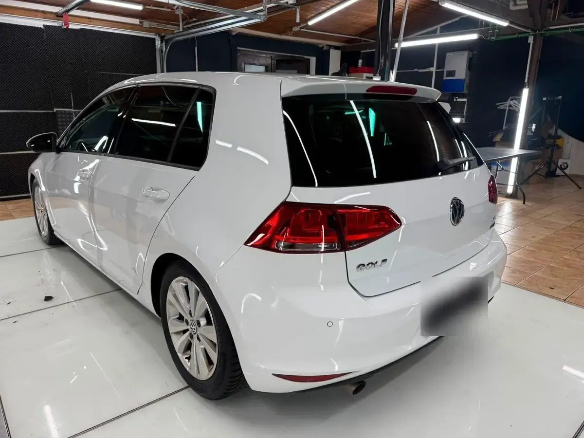 Gebraucht VW Golf VII Comfortline 110 PS (80 kW) 2015 Weiß Kombi