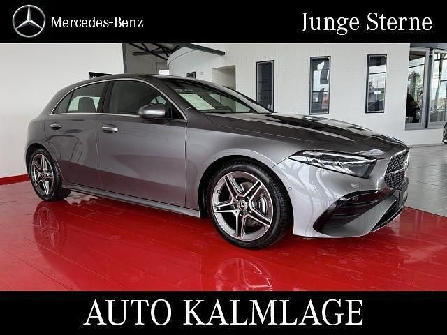 Lack mountaingrau Gebraucht 2024 Mercedes A180 AMG line Limousine | 29.880 € (Guter Preis) - Bild 1/4