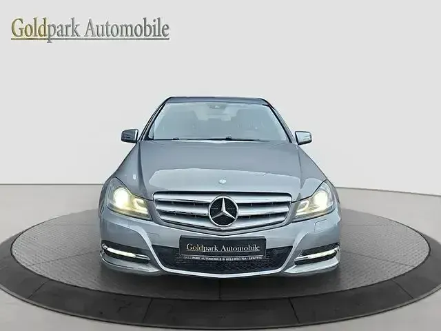 Gebraucht Mercedes C250 Avantgarde 204 PS (150 kW) 2012 Silber Limousine