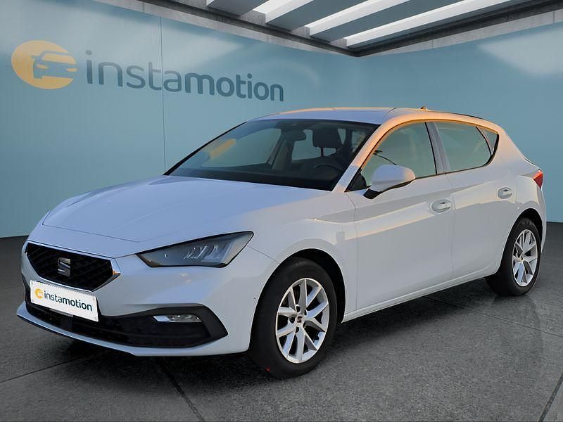 Weiß Gebraucht 2022 Seat Leon Kleinwagen | 20.699 € (Etwas zu teuer) - Bild 1/4
