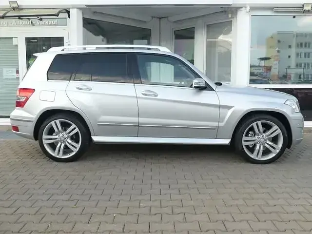 Gebraucht Mercedes GLK350 272 PS (200 kW) 2009 Silber SUV