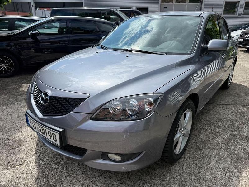 Grau Gebraucht 2004 Mazda 3 Inclusive Limousine | 1.980 € (Guter Preis) - Bild 1/4