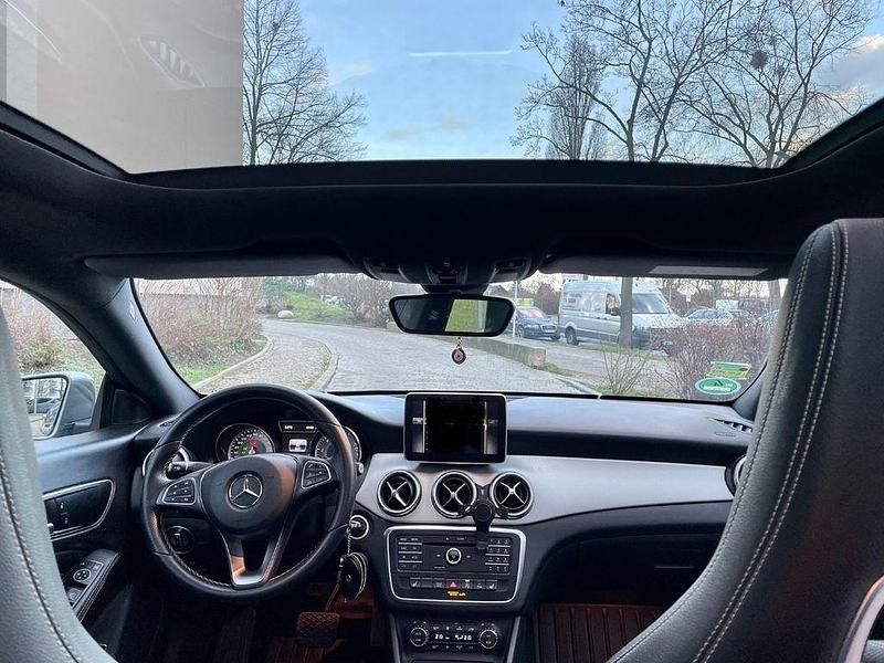 Gebraucht Mercedes CLA180 122 PS (89 kW) 2016 Grau Limousine