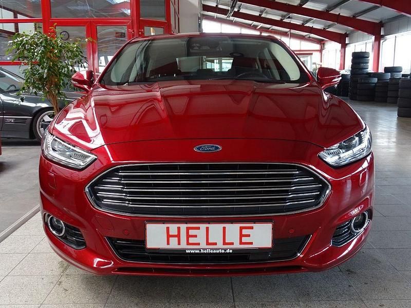 Gebraucht Ford Mondeo Titanium 160 PS (117 kW) 2018 Rubyrot (metallic) (metallic) Limousine