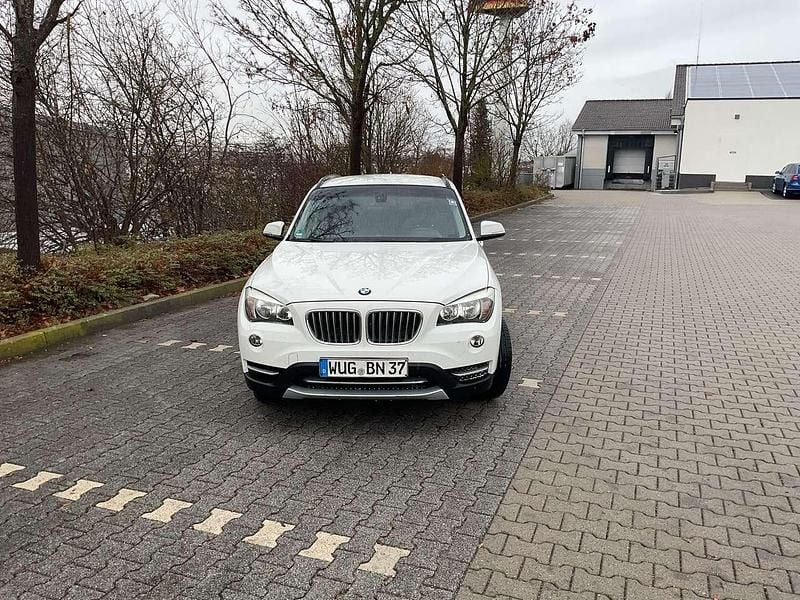 Gebraucht BMW X1 Sport Line 143 PS (105 kW) 2013 Weiß SUV