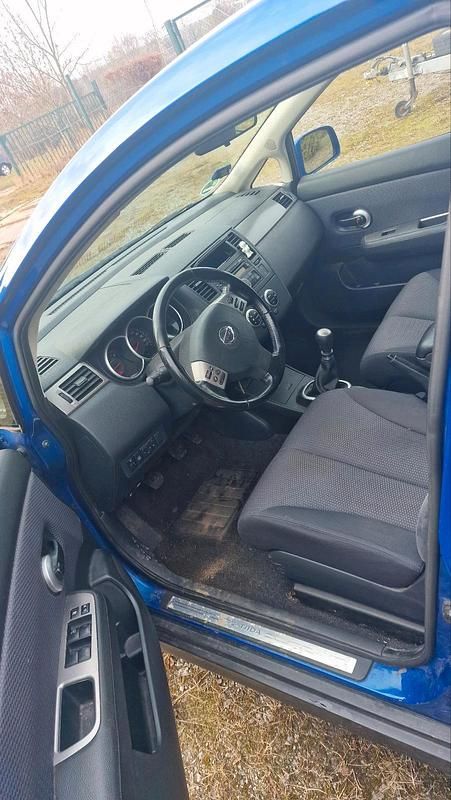 Gebraucht Nissan Tiida 106 PS (77 kW) 2009 Blau Limousine