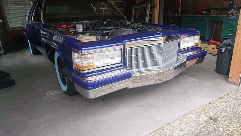 Gebraucht Cadillac Coupé DeVille 135 PS (99 kW) 1984 Blau Coupé