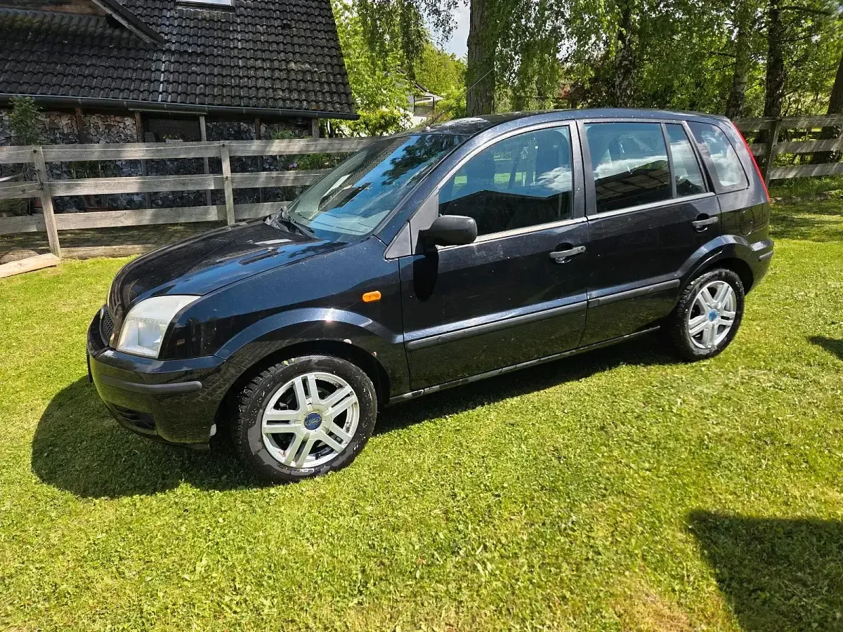 Gebraucht Ford Fusion 100 PS (73 kW) 2003 Schwarz Kleinwagen