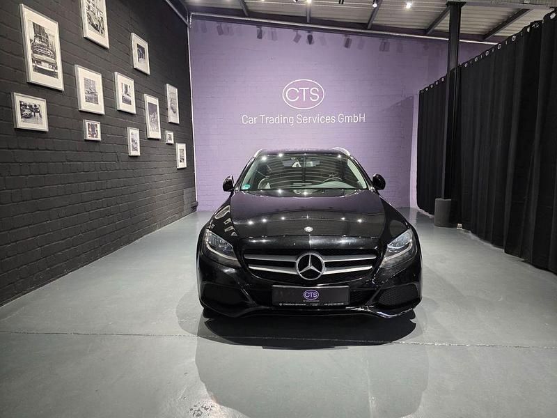 Gebraucht Mercedes C200 136 PS (100 kW) 2015 Schwarz Kombi