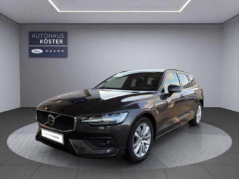 Grau Gebraucht 2022 Volvo V60 Core Kombi | 31.870 € (Fairer Preis) - Bild 1/4