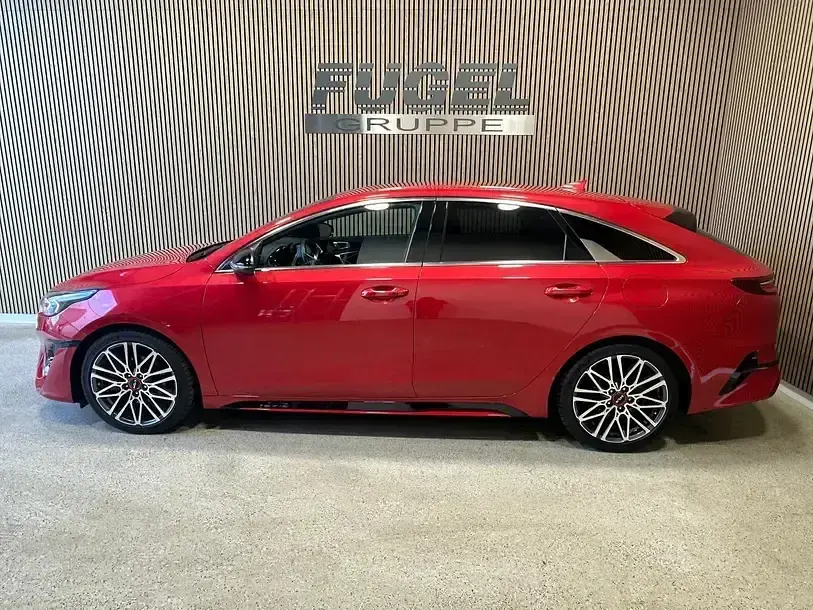 Gebraucht Kia ProCeed GT 204 PS (150 kW) 2023 (aa9) infrarot met. Kombi