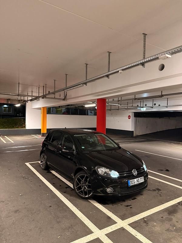 Schwarz Gebraucht 2010 VW Golf Team Limousine | 4.400 € (Fairer Preis) - Bild 1/4