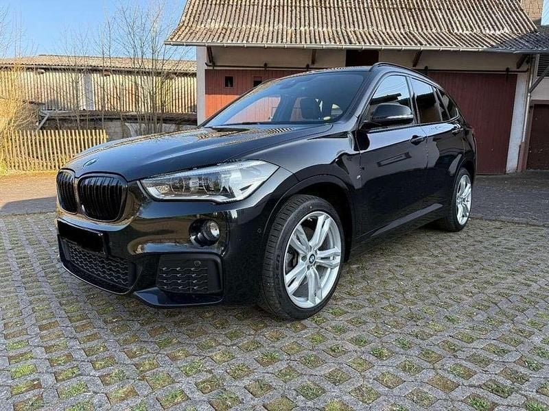 Schwarz Gebraucht 2018 BMW X1 M Sport SUV | 20.500 € (Superpreis) - Bild 1/4