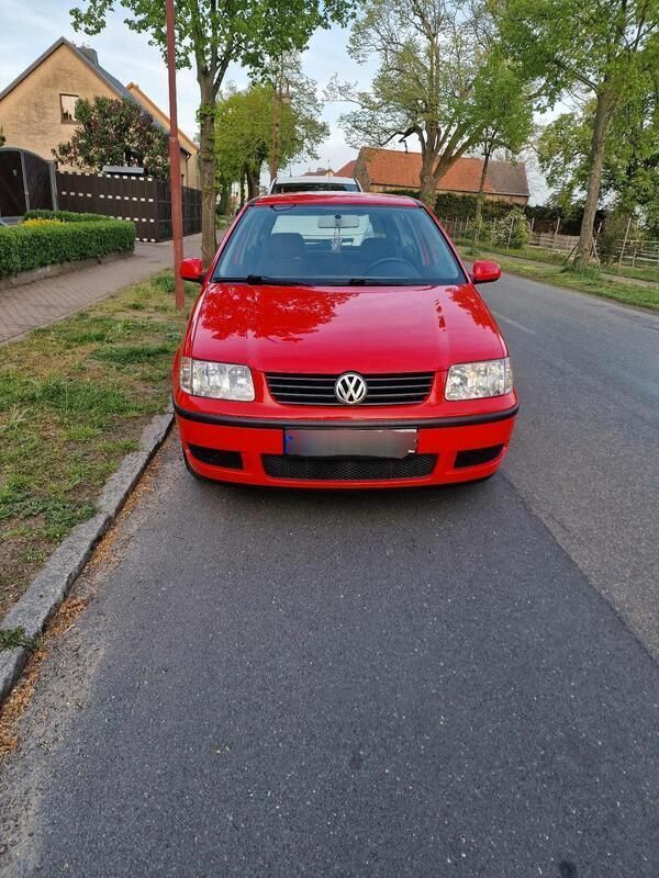Rot Gebraucht 2000 VW Polo Kleinwagen | 1.600 € (Fairer Preis) - Bild 1/4