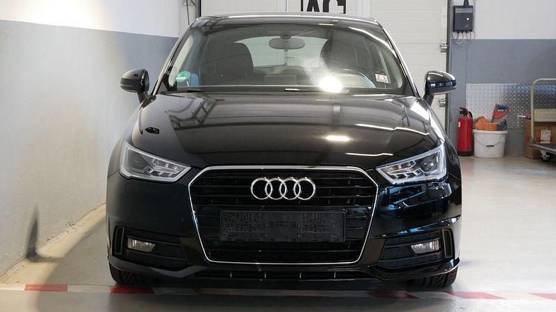 Schwarz Gebraucht 2017 Audi A1 Sportback Sport Kleinwagen | 8.990 € (Guter Preis) - Bild 1/4