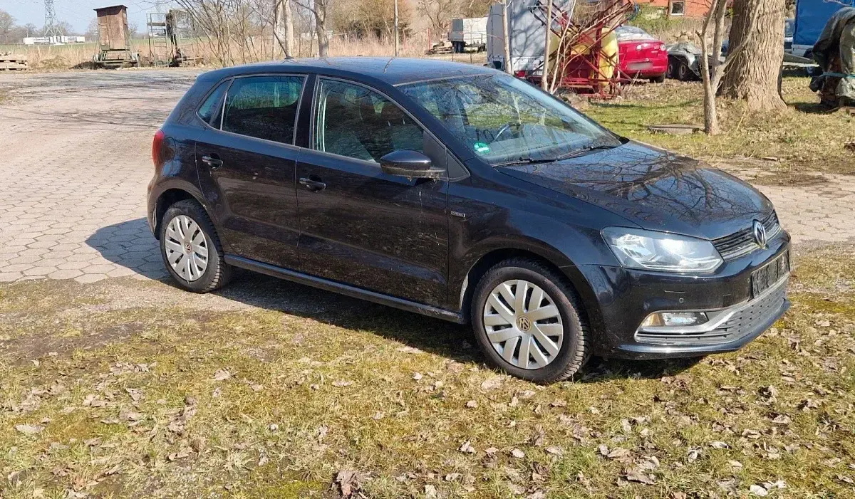 Second-hand VW Polo 105 CP (77 kW) 2014 Negru Hatchback