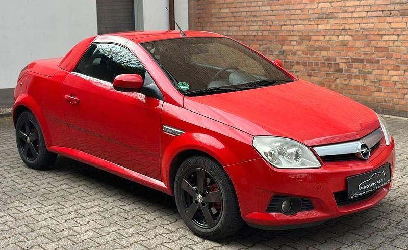 Gebraucht Opel Tigra Basis 90 PS (66 kW) 2007 Rot Cabrio