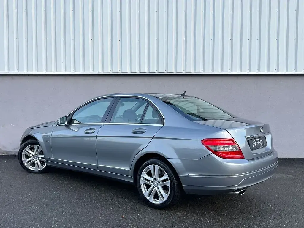 Gebraucht Mercedes C250 Avantgarde 204 PS (150 kW) 2010 Silber Limousine