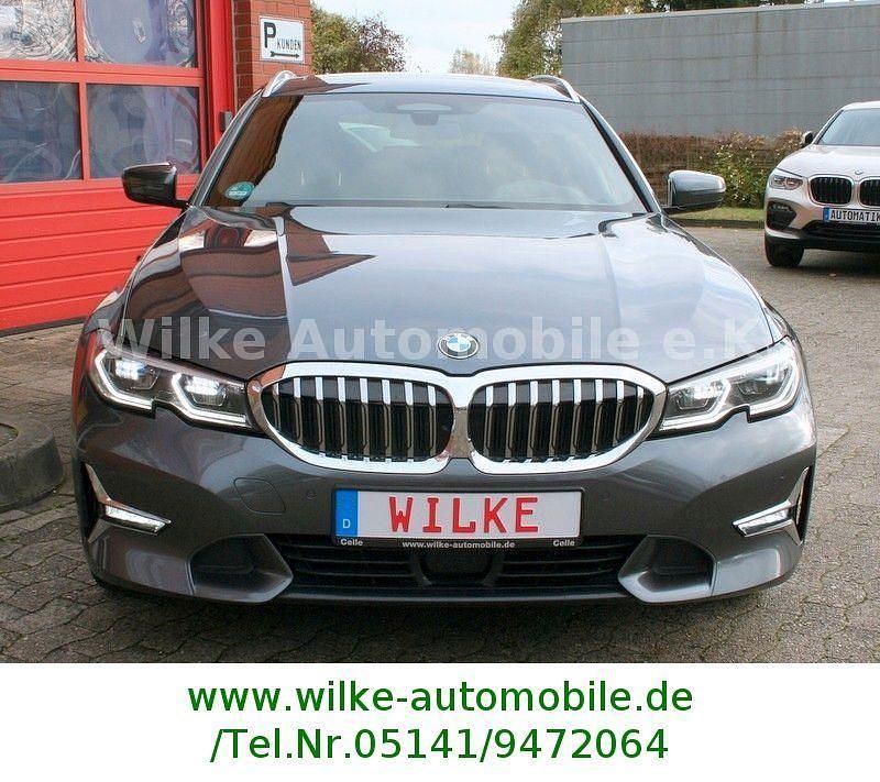 Gebraucht BMW 330 Luxury Line 265 PS (194 kW) 2020 Grau Kombi
