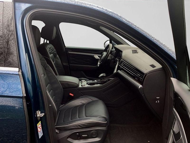 Gebraucht VW Touareg Elegance 286 PS (210 kW) 2022 Blau SUV