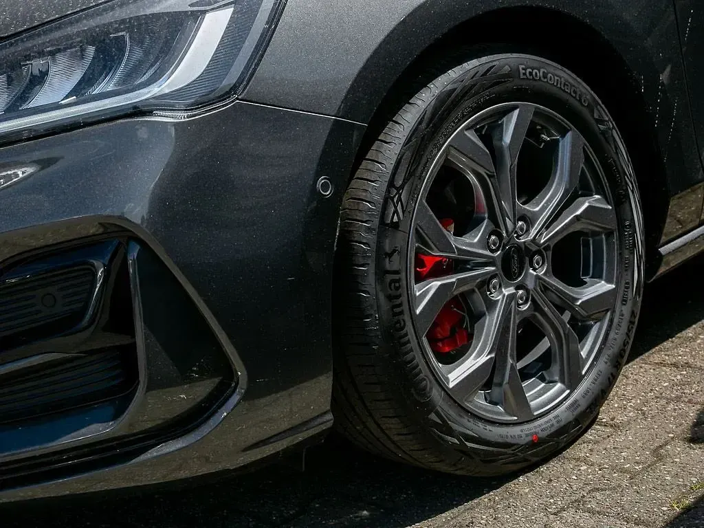 Nowe Ford Focus ST-Line 125 KM (91 kW) 2025 Szary Sedan/Limuzyna
