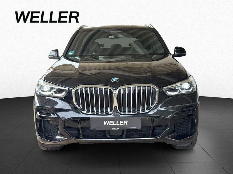 Gebraucht BMW X5 M Sport 340 PS (250 kW) 2023 Black sapphire (schwarz) SUV