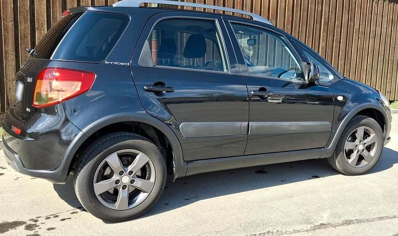 Gebraucht Suzuki SX4 Limited 120 PS (88 kW) 2011 Schwarz SUV