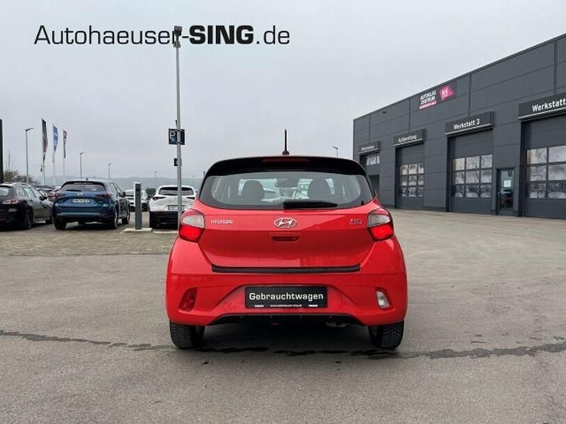 Gebraucht Hyundai i10 Select 100 PS (73 kW) 2020 Tomato red Kleinwagen