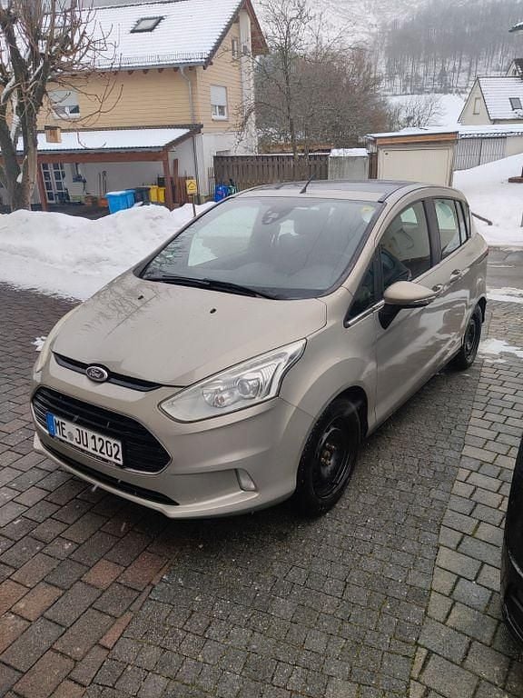 Beige Gebraucht 2012 Ford B-MAX Titanium Van / Kleinbus | 3.150 € (Fairer Preis) - Bild 1/4
