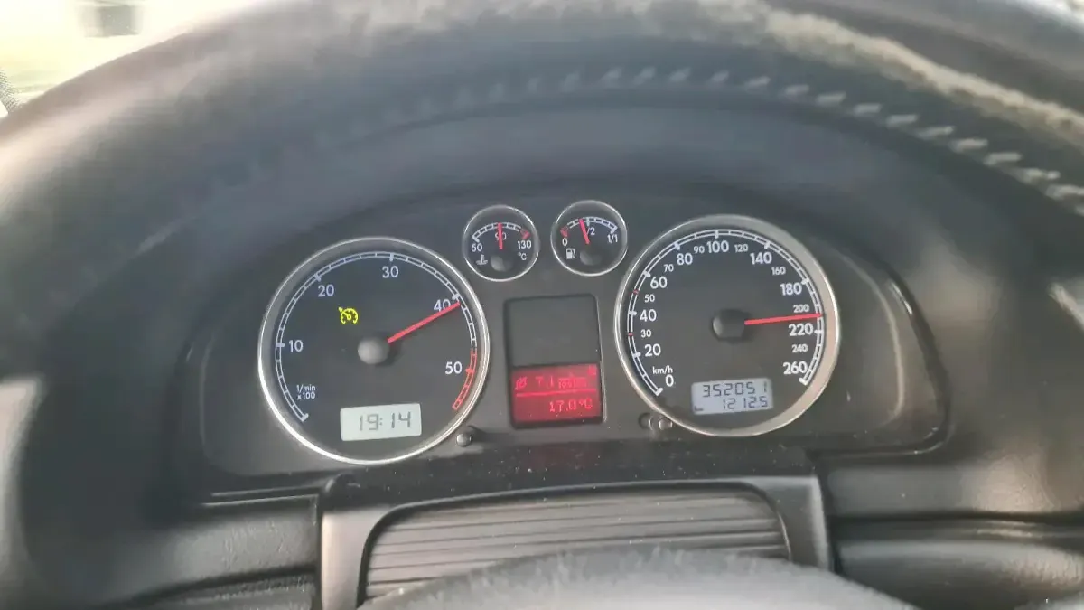 Gebraucht VW Passat 131 PS (96 kW) 2002 Grau Kombi