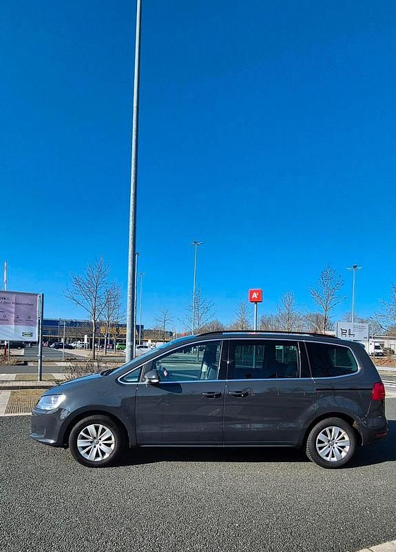 Gebraucht VW Sharan 150 PS (110 kW) 2013 Grau Van / Kleinbus