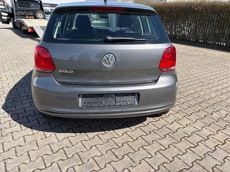 Gebraucht VW Polo Trendline 69 PS (50 kW) 2010 Blau Kleinwagen
