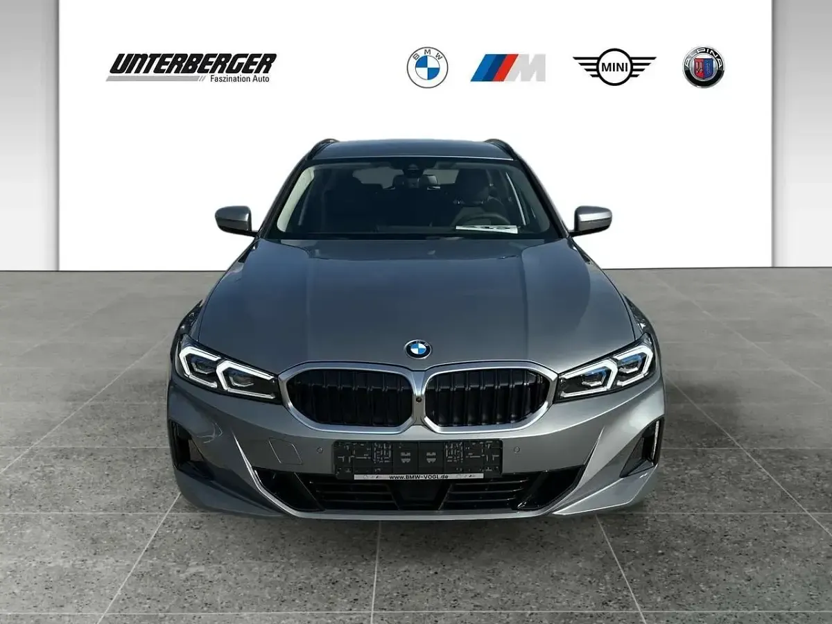 Neu BMW 320 Sport Line 190 PS (139 kW) 2025 Skyscraper grau metallic Kombi