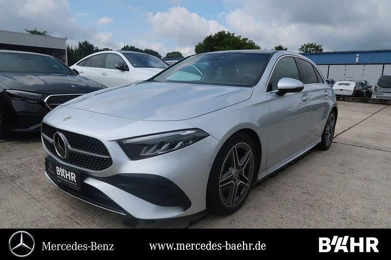 Iridiumsilber (metallic) Gebraucht 2024 Mercedes A200 AMG Limousine | 29.950 € (Guter Preis) - Bild 1/4