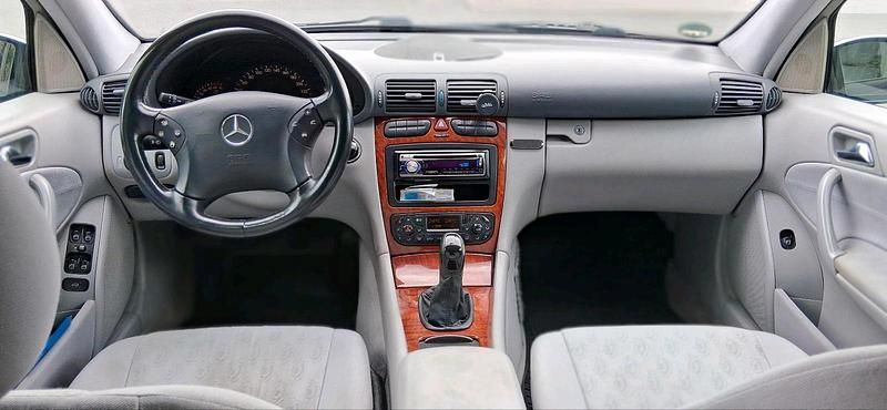 Gebraucht Mercedes C200 163 PS (119 kW) 2000 Schwarz Limousine