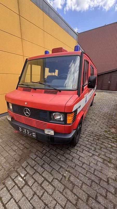 Gebraucht Mercedes T1 105 PS (77 kW) 1990 Rot Van