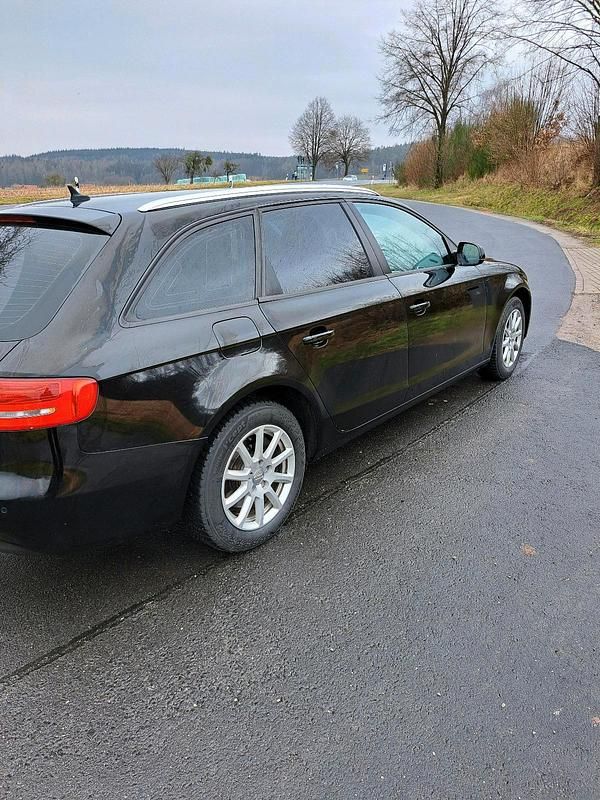 Gebraucht Audi A4 150 PS (110 kW) 2015 Schwarz Kombi