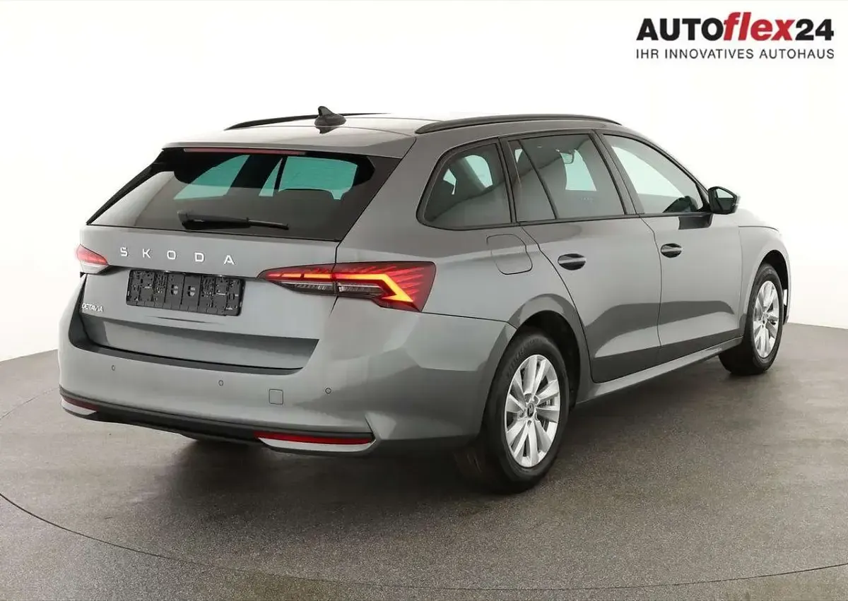 Neu Skoda Octavia Selection 150 PS (110 kW) 2026 Graphite grau metallic Kombi