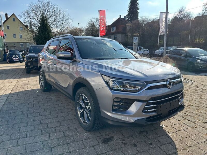 Neu KGM Korando 163 PS (119 kW) 2025 Silber SUV