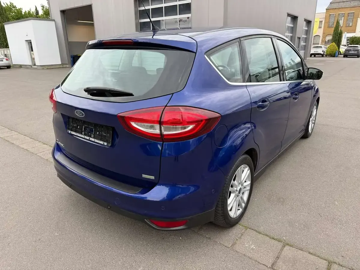 Używany Ford C-MAX Titanium 125 KM (91 kW) 2015 Niebieski Minivan