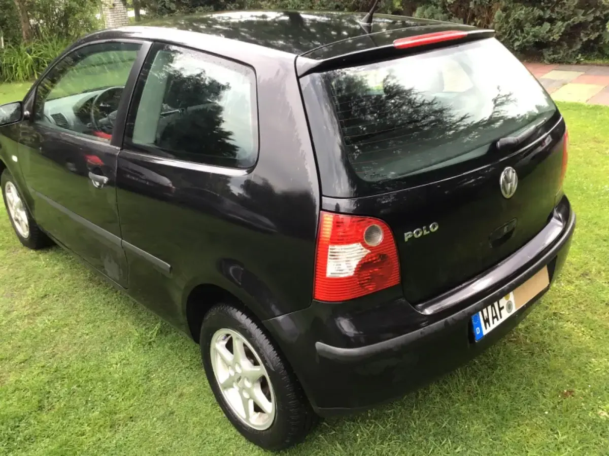 Gebraucht VW Polo 60 PS (44 kW) 2003 Schwarz Kleinwagen