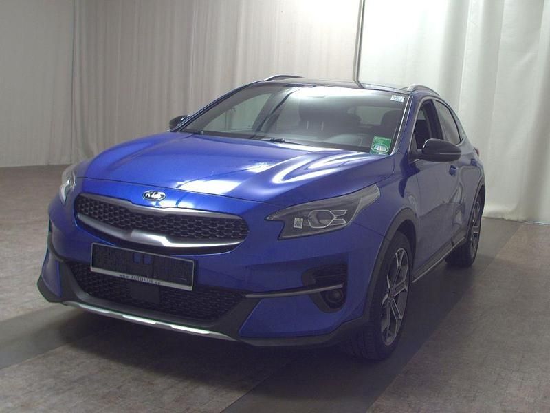 Gebraucht Kia Ceed 136 PS (100 kW) 2021 (b3l) blue flame met. (metallic) Kleinwagen